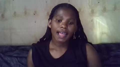momsdoll online show from 20, 5, 2026