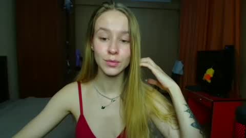 Snapshot of mona__liza chatting on 11, 10, 2025 Mona online show from 11, 10, 2025