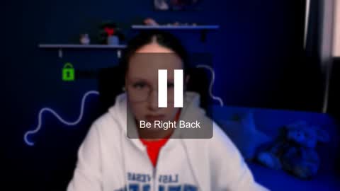 Snapshot of mona_cloud chatting on 5, 3, 2025 Mona online show from 5, 3, 2025