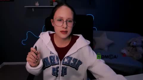 Snapshot of mona_cloud chatting on 7, 3, 2025 Mona online show from 7, 3, 2025