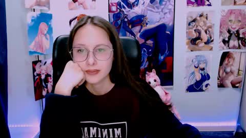 Snapshot of mona_cloud chatting on 9, 3, 2025 Mona online show from 9, 3, 2025