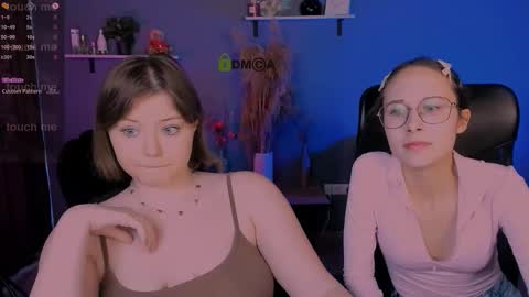 Snapshot of mona_cloud chatting on 19, 10, 2025 Mona online show from 19, 10, 2025