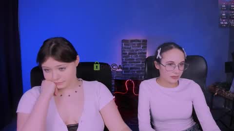 Snapshot of mona_cloud chatting on 6, 1, 2026 Mona online show from 6, 1, 2026