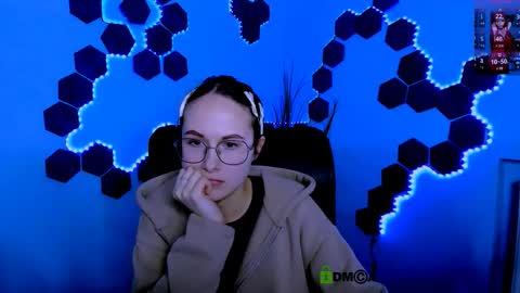 Snapshot of mona_cloud chatting on 14, 2, 2026 Mona online show from 14, 2, 2026