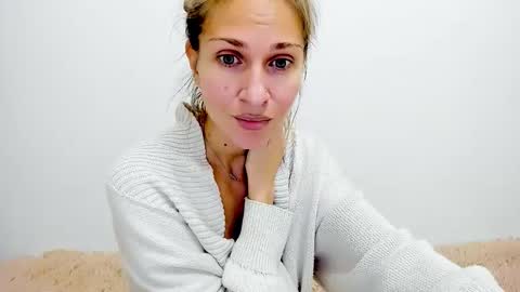 Mona online show from 12, 10, 2025