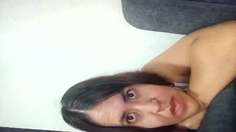 monaa_paloma online show from 10, 6, 2026