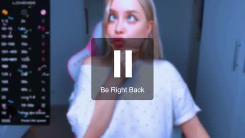 Snapshot of monalauu chatting on 6, 1, 2025 online show from 6, 1, 2025