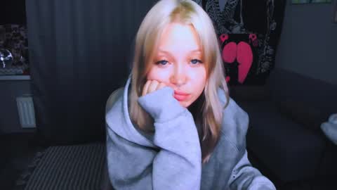   online show from 28, 4, 2026