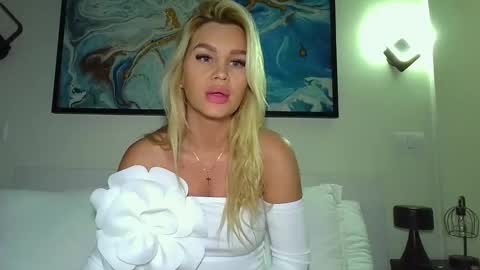 Monica online show from 22, 1, 2025