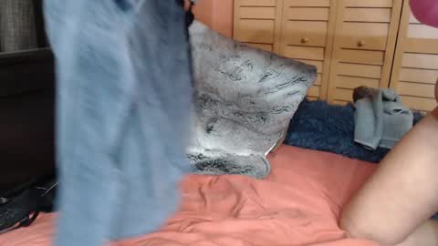 Monica Leigh online show from 4, 2, 2025