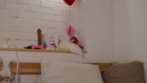 monicaasis online show from 28, 12, 2024