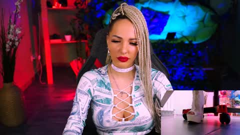 Monika online show from 5, 2, 2025