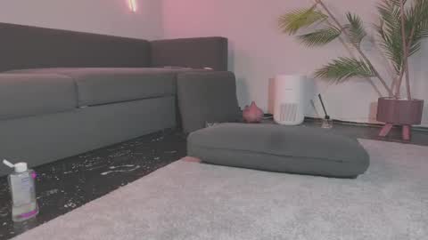 Monica online show from 2, 6, 2026