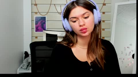 Monika online show from 23, 1, 2025