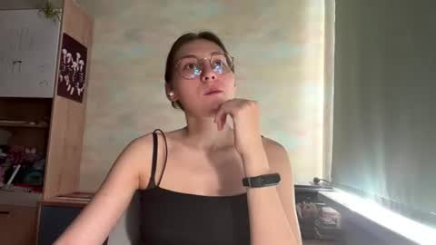 Mia online show from 21, 7, 2026