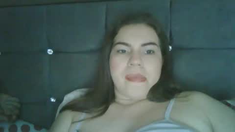 monita1401506 online show from 15, 10, 2025