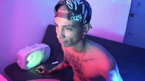 Snapshot of monkeyd_66 chatting on 17, 12, 2024 monkeyd_66 online show from 17, 12, 2024