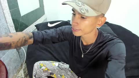 Snapshot of monkeyd_66 chatting on 2, 2, 2025 monkeyd_66 online show from 2, 2, 2025