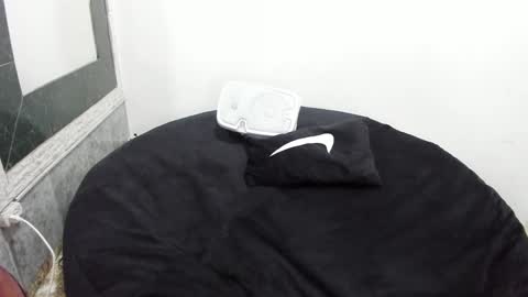 Snapshot of monkeyd_66 chatting on 4, 2, 2025 monkeyd_66 online show from 4, 2, 2025