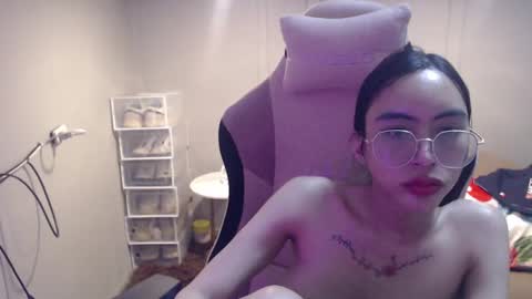Snapshot of monstercockselfsuck chatting on 4, 2, 2025 ELYSE A SIMPLE GIRL online show from 4, 2, 2025