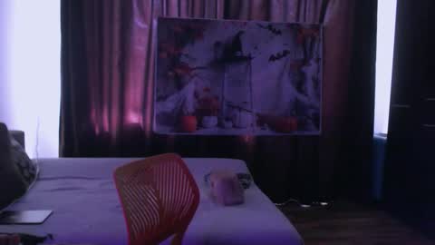 Snapshot of montserrat123 chatting on 31, 10, 2025 Monse online show from 31, 10, 2025