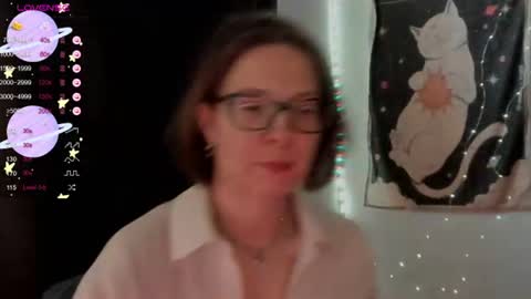 Snapshot of moon__girl chatting on 22, 6, 2026 Roxy online show from 22, 6, 2026