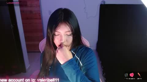 Snapshot of moonbella_bell chatting on 24, 1, 2025 bell online show from 24, 1, 2025