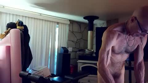 Snapshot of moondanceraa chatting on 4, 6, 2026 moondanceraa online show from 4, 6, 2026
