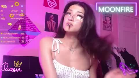 Nicky  online show from 2, 4, 2026