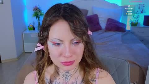 Erica online show from 6, 4, 2026