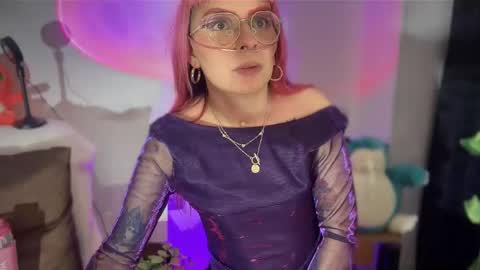 Snapshot of moonkallyyyyy chatting on 9, 3, 2025 Kallyyyx online show from 9, 3, 2025