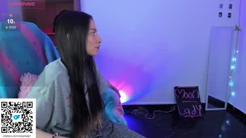 Snapshot of moonlady_ chatting on 7, 12, 2024 MOON  online show from 7, 12, 2024