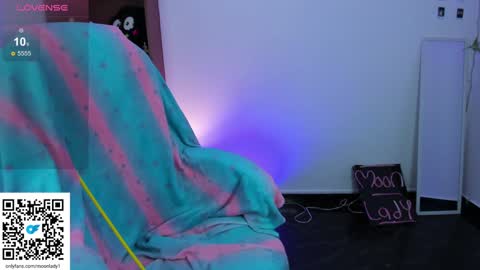 Snapshot of moonlady_ chatting on 16, 12, 2024 MOON  online show from 16, 12, 2024