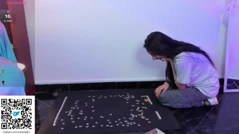 Snapshot of moonlady_ chatting on 1, 2, 2025 MOON  online show from 1, 2, 2025