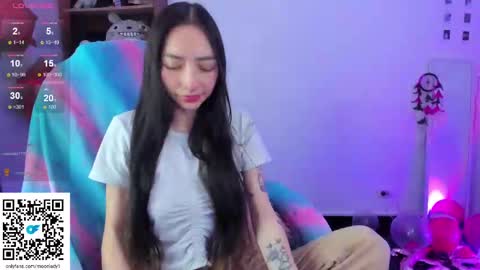 Snapshot of moonlady_ chatting on 5, 3, 2025 MOON  online show from 5, 3, 2025