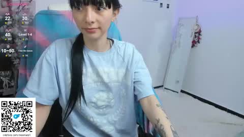 Snapshot of moonlady_ chatting on 12, 9, 2025 MOON  online show from 12, 9, 2025