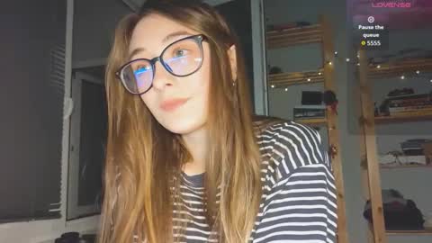 Snapshot of moonlight__lovers chatting on 7, 10, 2025 Dana online show from 7, 10, 2025