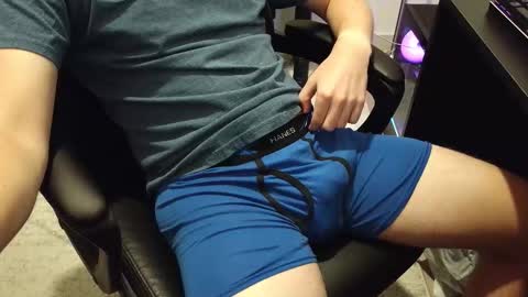 Snapshot of moonlighter7 chatting on 25, 10, 2025 moonlighter7 online show from 25, 10, 2025