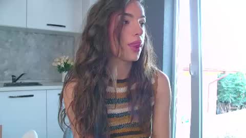 moonligt_iris online show from 7, 7, 2026
