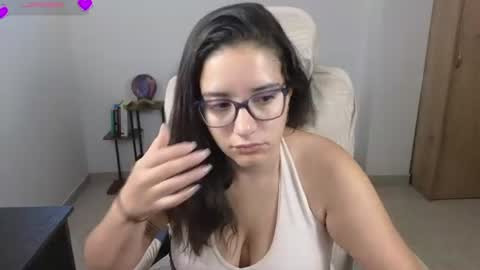 Snapshot of moonwoman_ chatting on 28, 6, 2026 Moon Woman online show from 28, 6, 2026