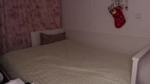 moore_alice online show from 7, 1, 2026