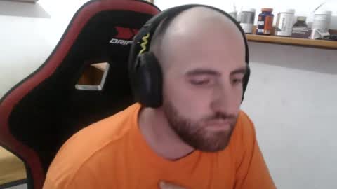 Snapshot of morenoch19 chatting on 1, 12, 2024 alejo online show from 1, 12, 2024