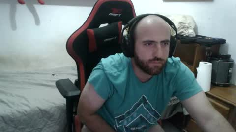 Snapshot of morenoch19 chatting on 31, 10, 2025 alejo online show from 31, 10, 2025