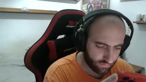 Snapshot of morenoch19 chatting on 5, 11, 2025 alejo online show from 5, 11, 2025