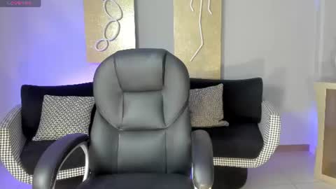 Snapshot of morganhicks chatting on 11, 7, 2026 Morgan Hicks online show from 11, 7, 2026