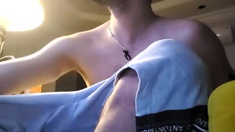 Snapshot of moss127 chatting on 7, 12, 2024 twennysevv27 online show from 7, 12, 2024