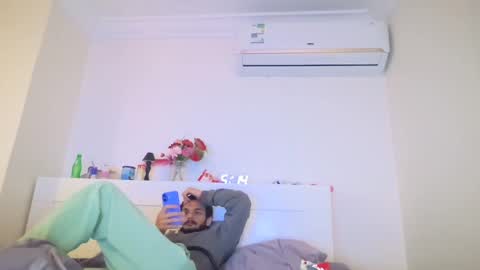 Snapshot of moss127 chatting on 29, 1, 2025 twennysevv27 online show from 29, 1, 2025