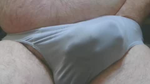 Snapshot of moth12 chatting on 5, 1, 2025 moth12 online show from 5, 1, 2025