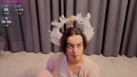 Luna online show from 4, 12, 2025