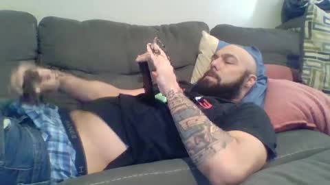 Mr8 online show from 28, 2, 2025